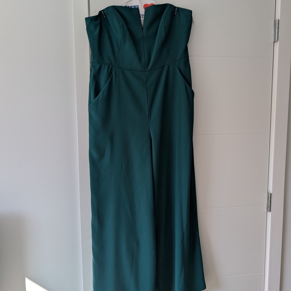 Elegant Green Women's Dress - Picture 1 of 2